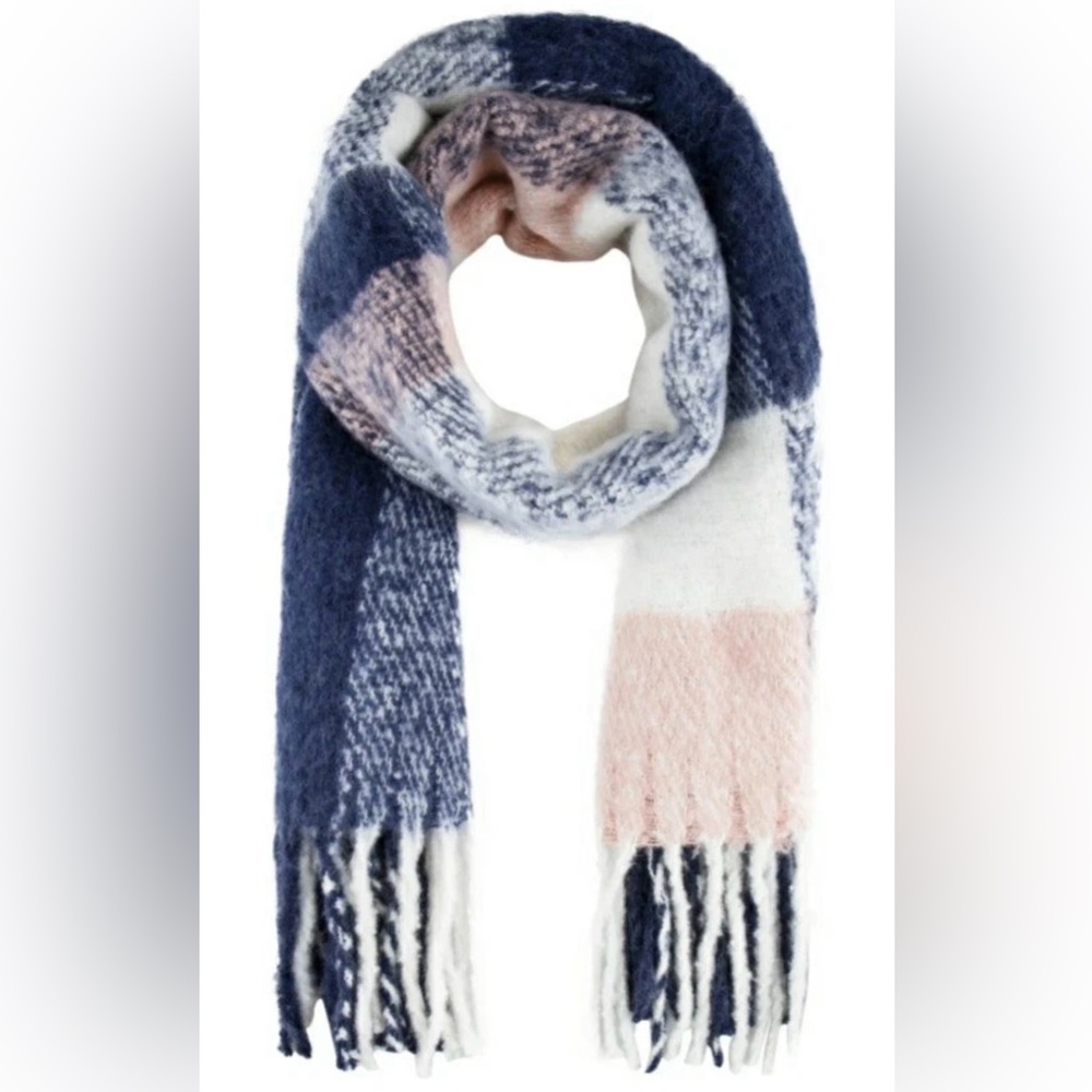 Jessica Simpson Blue and Pink Knit Scarf